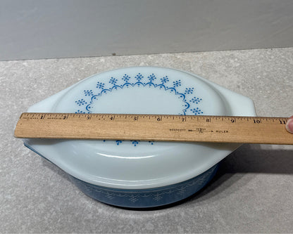 Pyrex Blue Snowflake Covered Casserole 043
