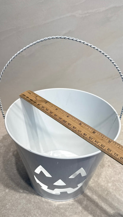 Bucket