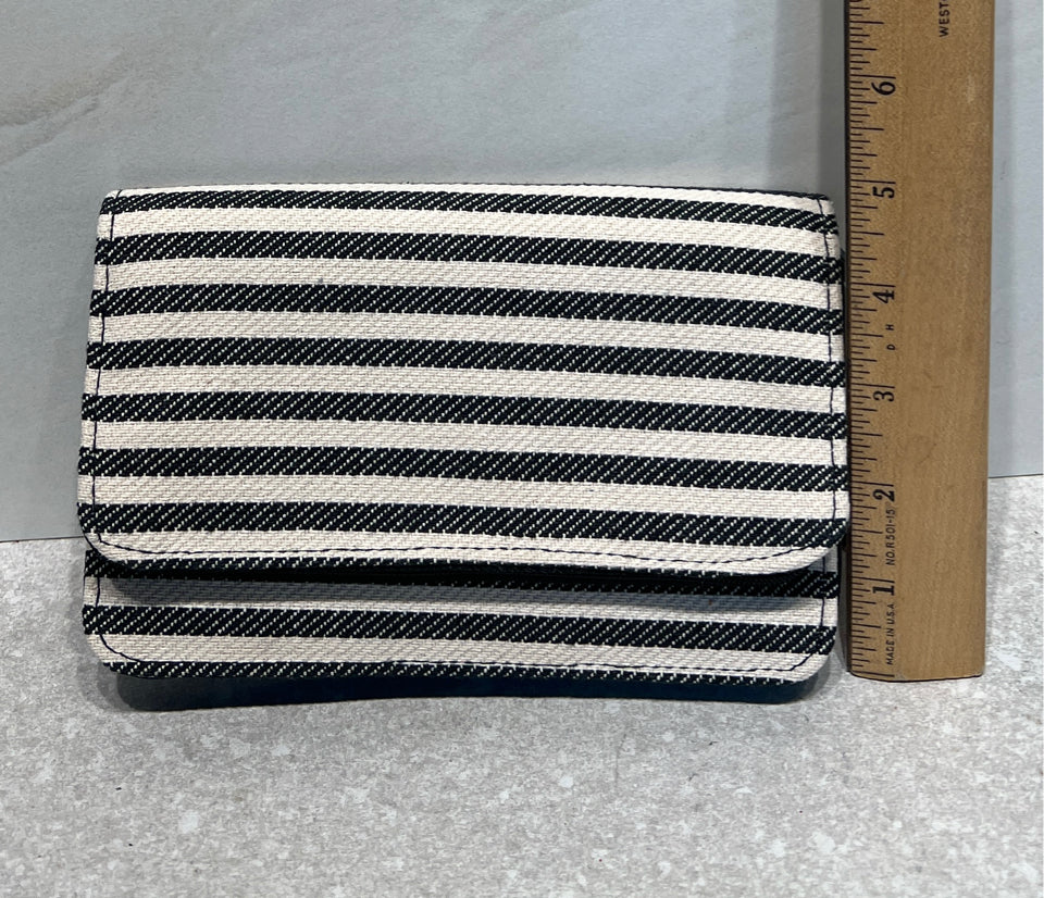 Thirty One Wallet