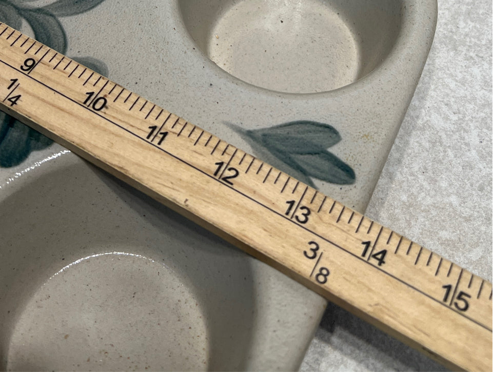 Salmon Falls Muffin Pan