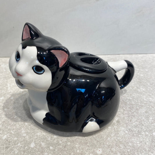 Cat Pitcher