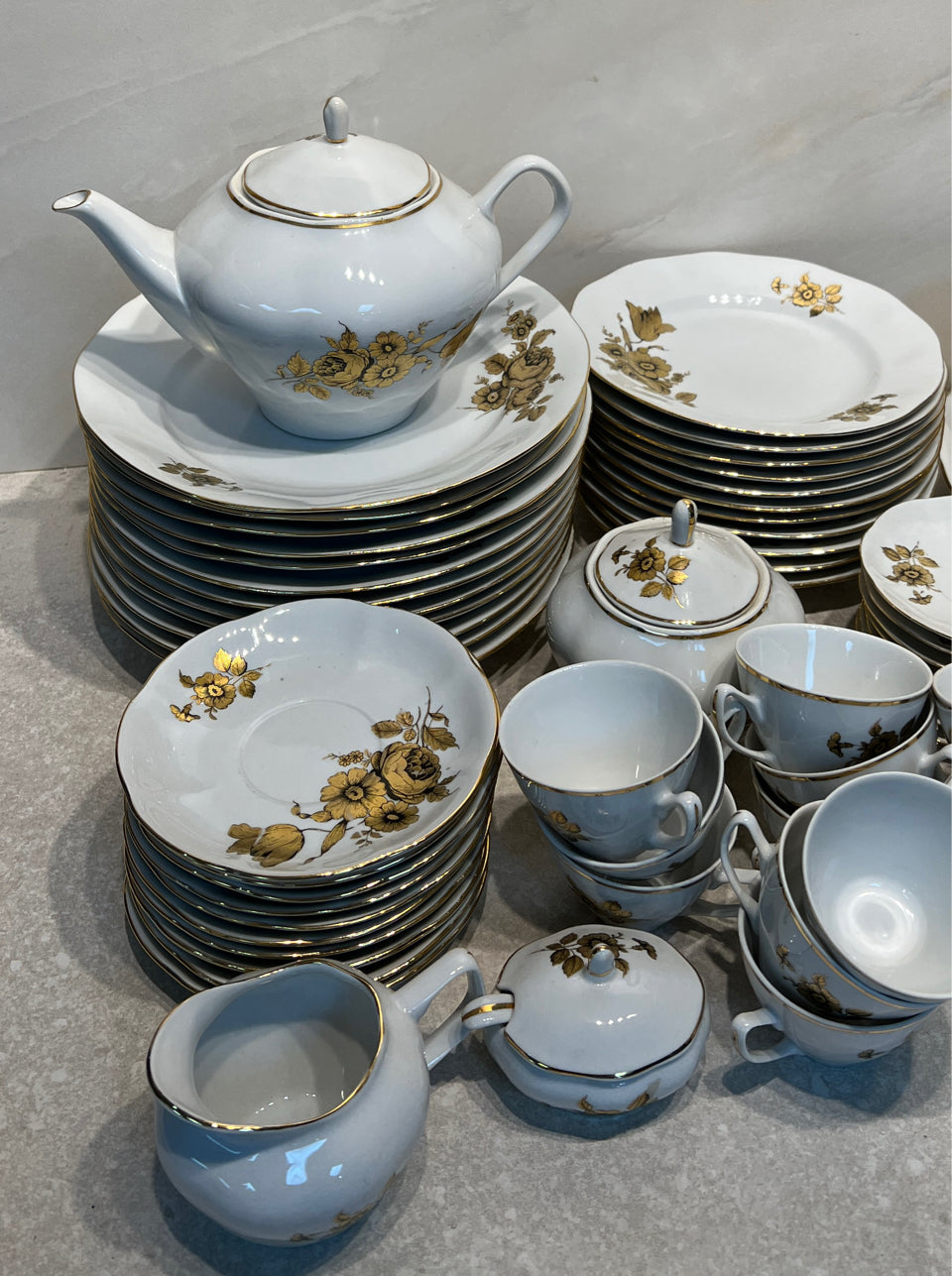JRJS CLUJ Dinnerware Set