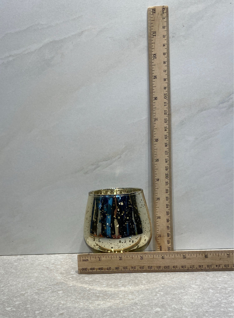 Candleholder