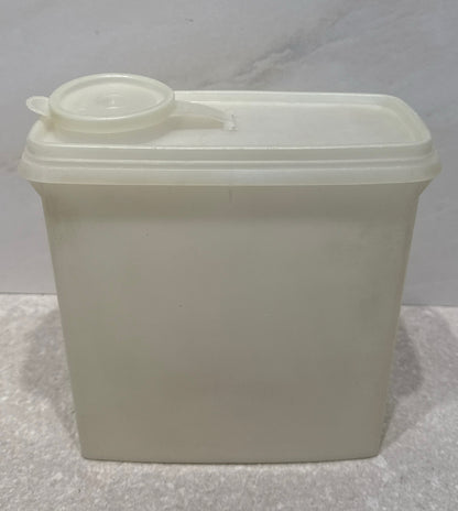 Tupperware Container