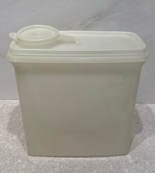 Tupperware Container