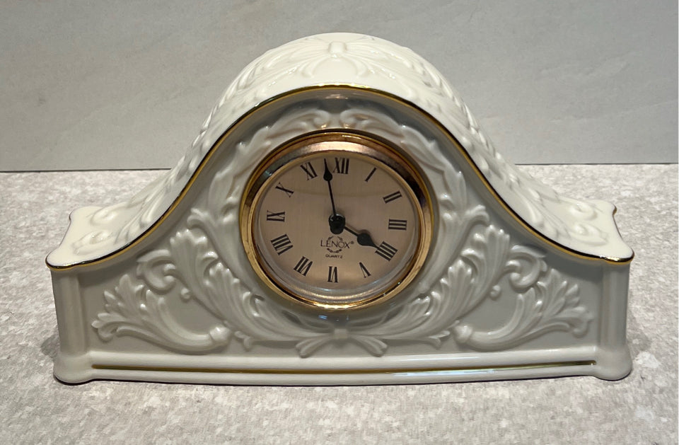 Lenox Clock - needs battery