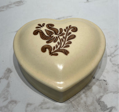 Pfaltzgraff  Covered Dish