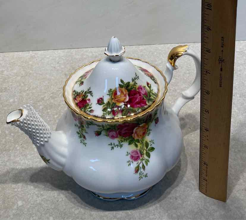 Royal Albert Teapot