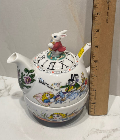 Alice In Wonderland Tea For One (as-Is)