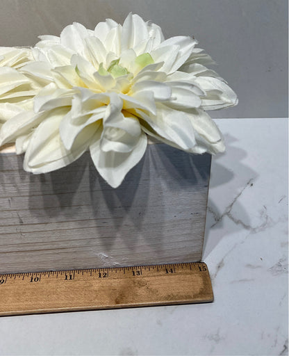 Artificial Decor