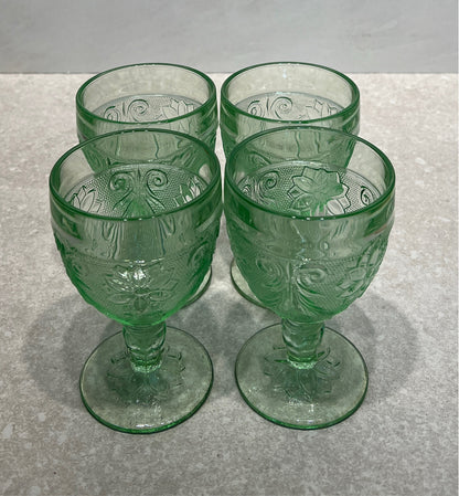 Set of 4 Tiara Chantilly Glasses