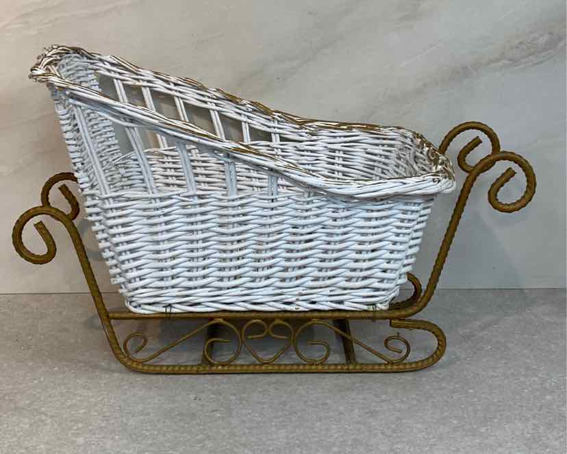 Wicker Sleigh