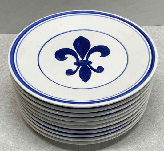 Set of 10 Williams Sonoma Plates