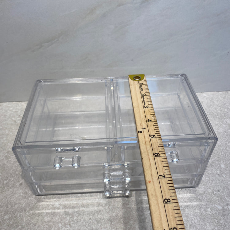 Container with Drawers