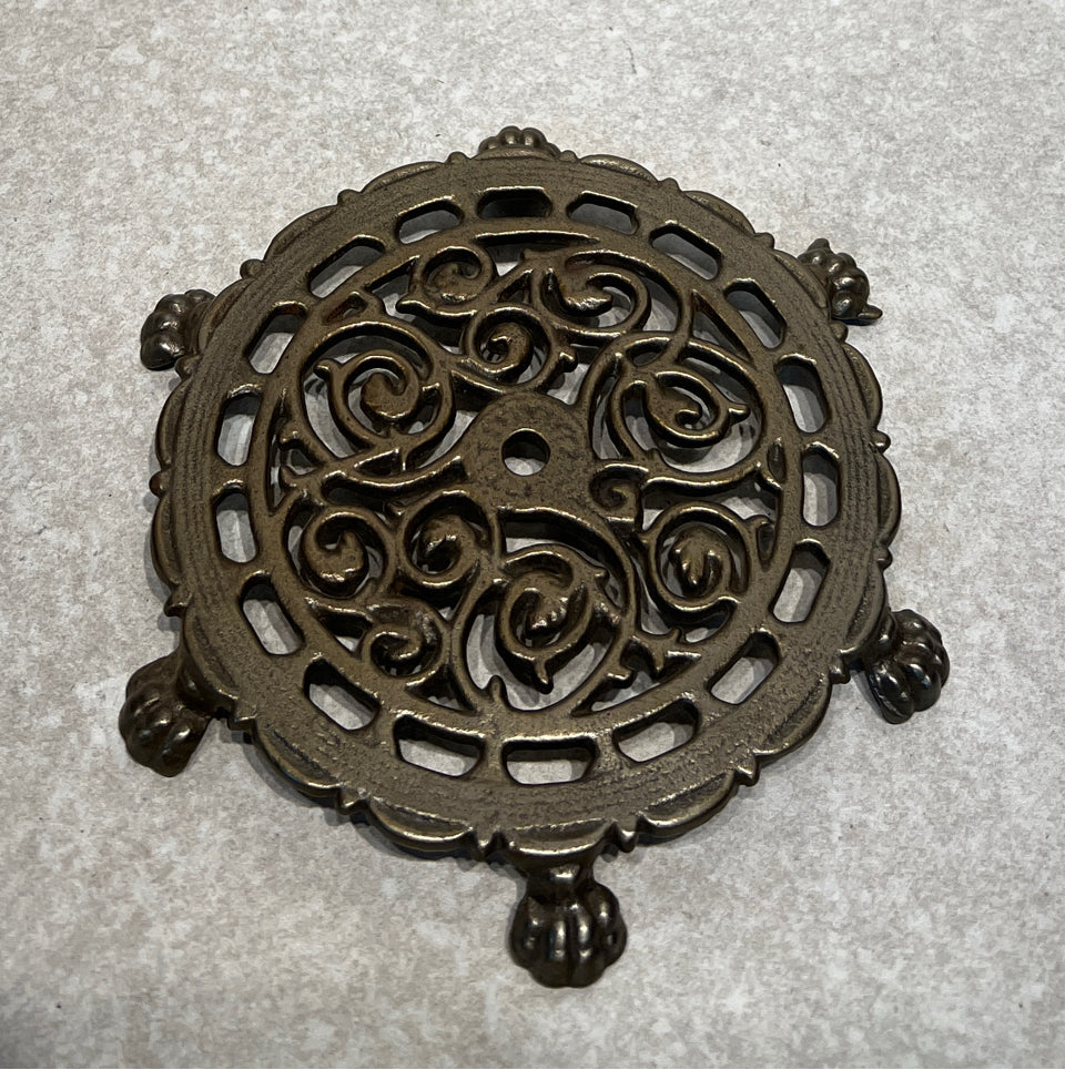 Trivet