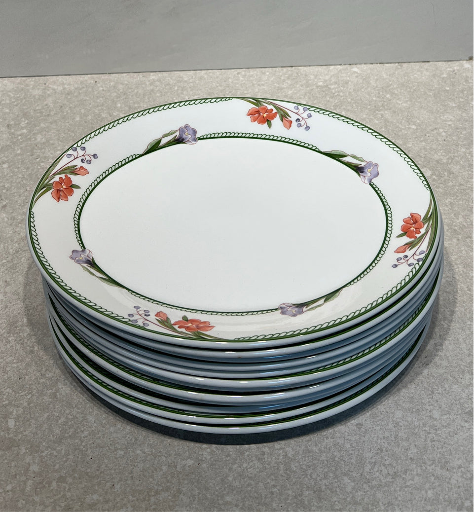 Set of 12 Dudson Fine China Plates