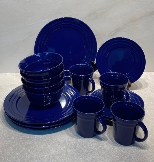 16-Piece Rachael Ray Dinnerware Set