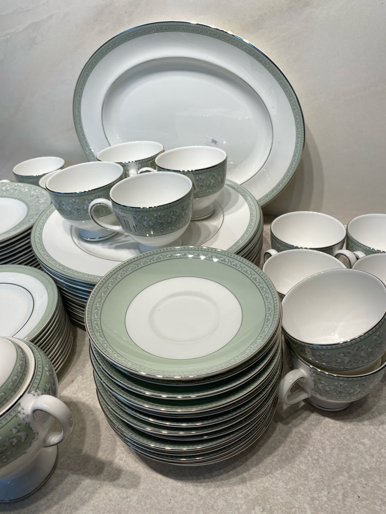 Wedgwood Juliet Dinnerware Set