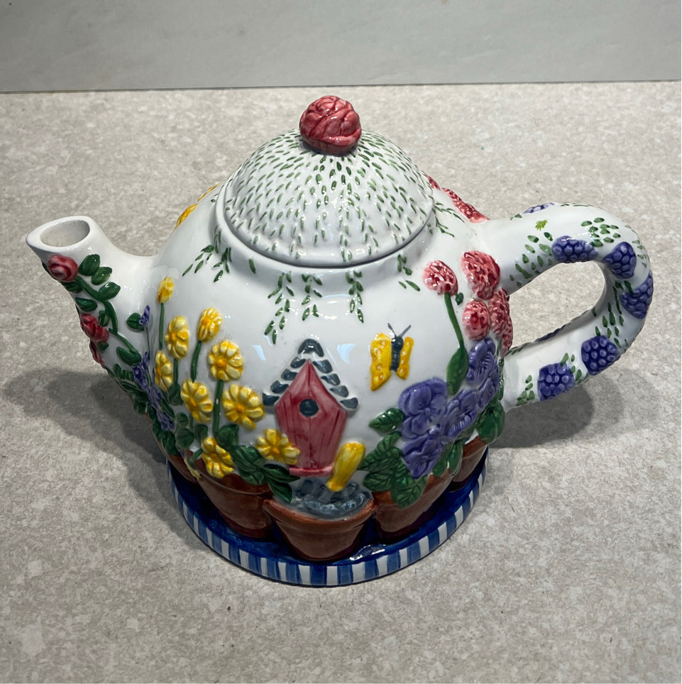 Teapot