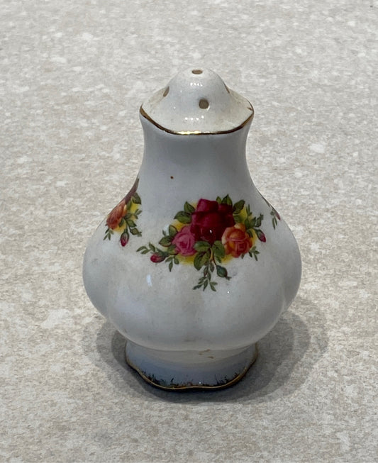 Royal Albert Old Country Roses Shaker