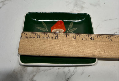 Mushroom plate