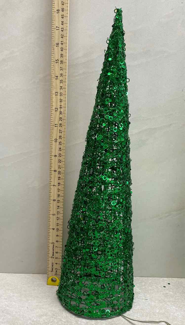Set of 3 Lighted TRees