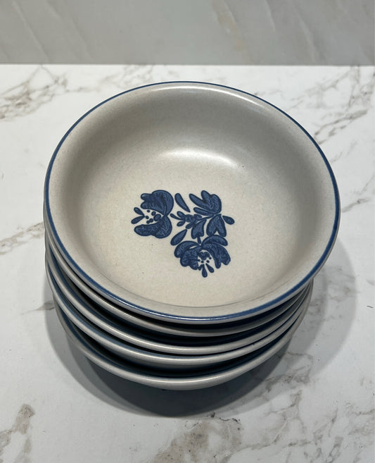 Set of 5 Pfaltzgraff Bowls