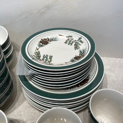 L.L. Bean Evergreen Dinnerware Set