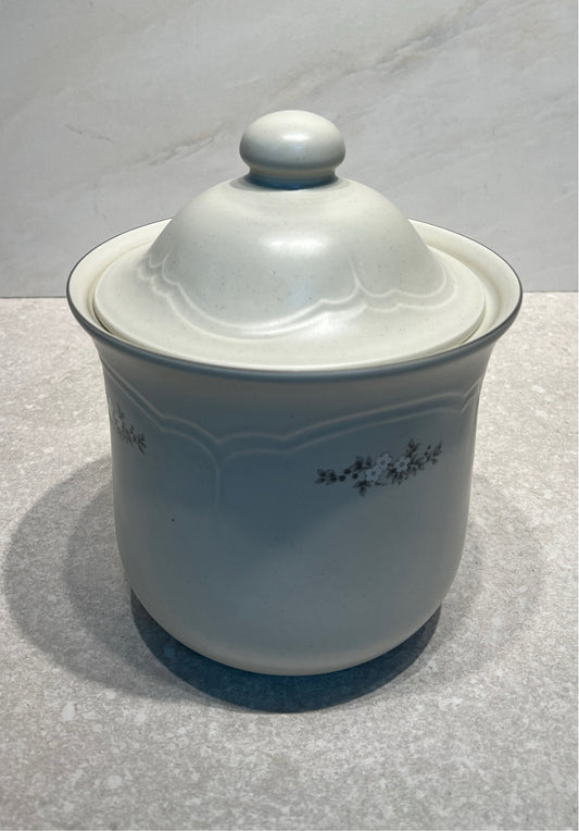 Pfaltzgraff Heirloom Canister