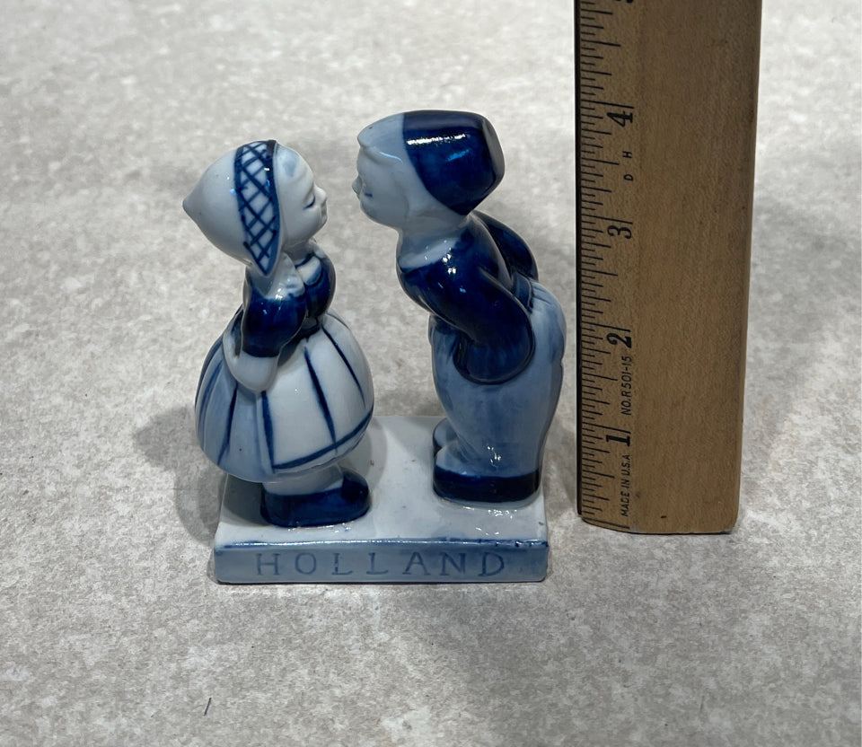 Delft Figurine