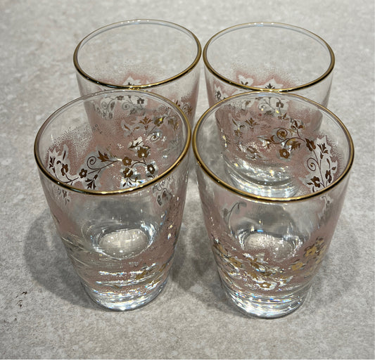 Set Of 4 Vintage Glasses.