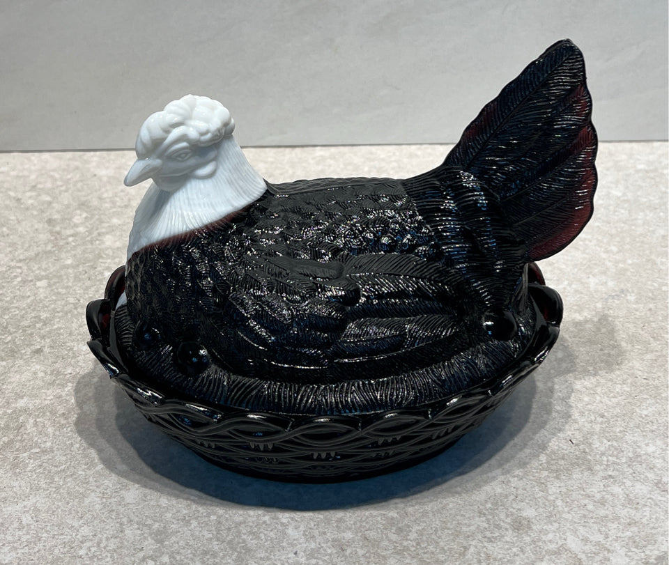 Covered Amethyst & White Slag Hen