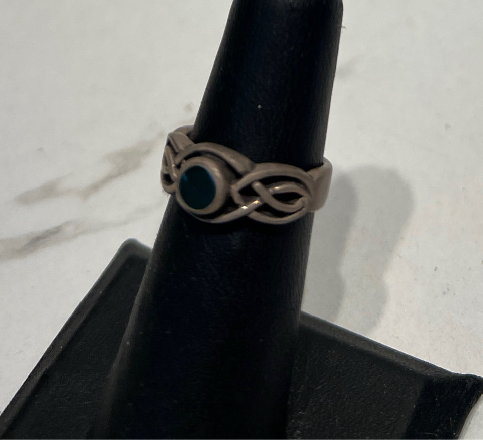 Sterling Ring - Size 5.5