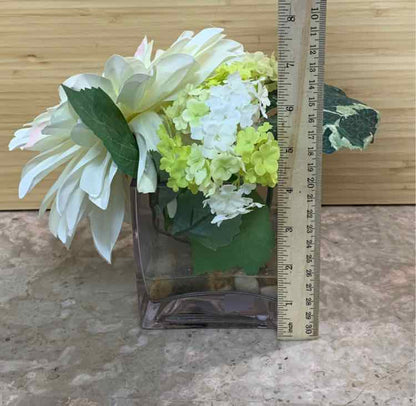 Artifical Decor