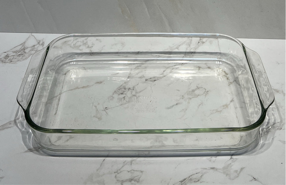 Pyrex Casseole Dish
