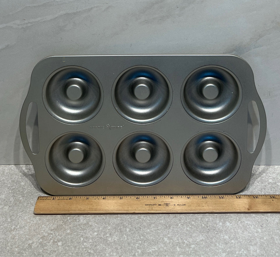 Nordic Ware Pan