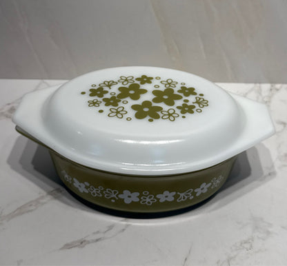 Pyrex Crazy Daisy 043 Covered Casserole