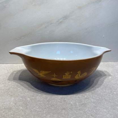 Pyrex Bowl 444 American Cinderella