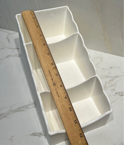 Tupperware Organizer