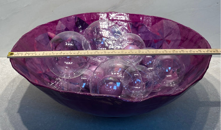 Purlpe Bowl With Balls