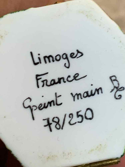 Peint Mein Wedding Gazebo Trinket - as is