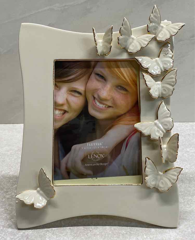 Lenox Flutter Frame