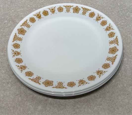 Set of 3 Corelle Plates