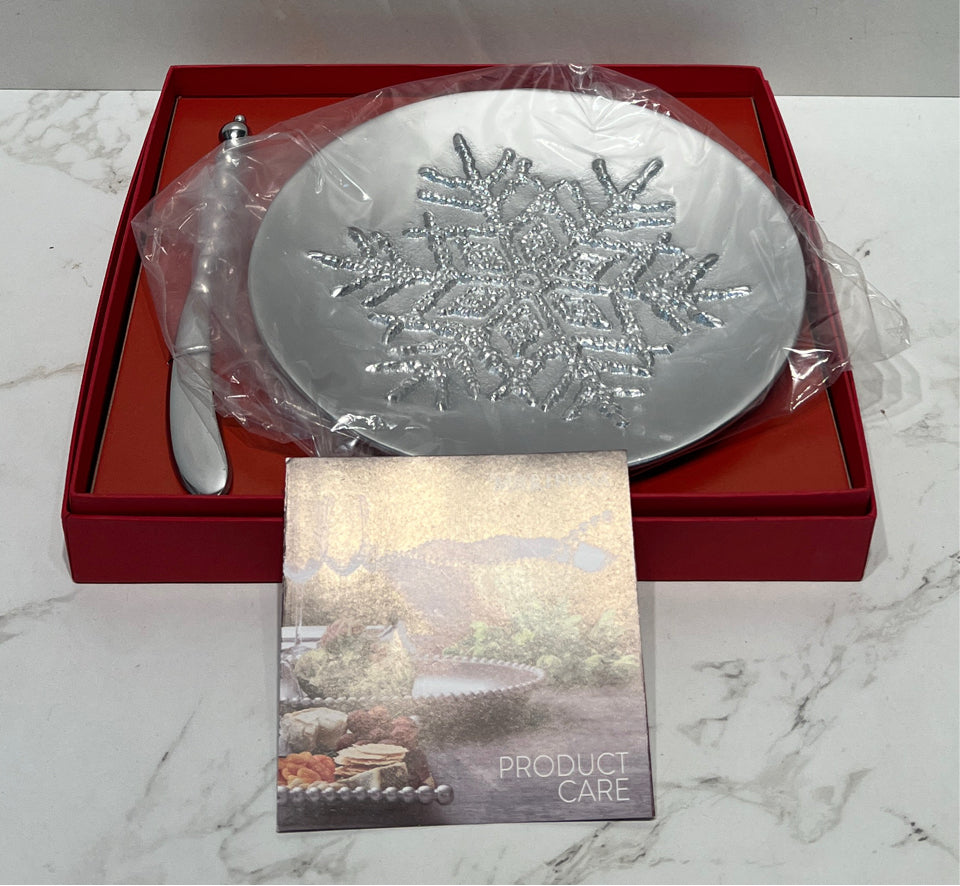 Mariposa Dish and Spreader