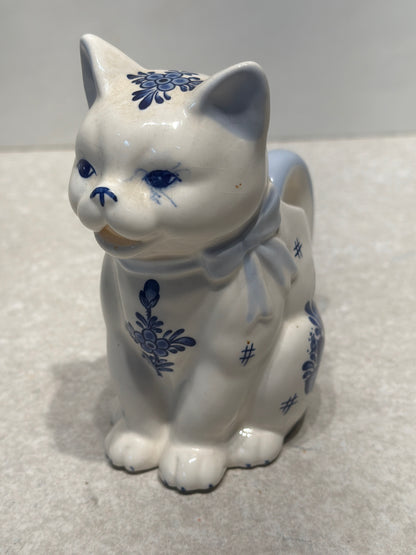 Delft Cat Pitcher