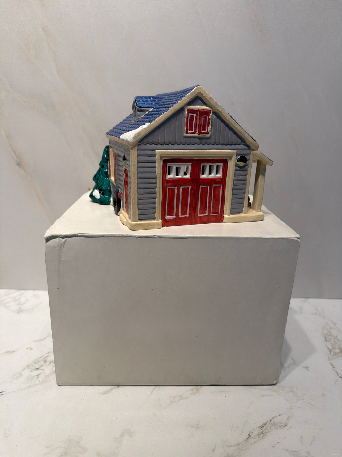 Dept. 56 Single Car Garage
