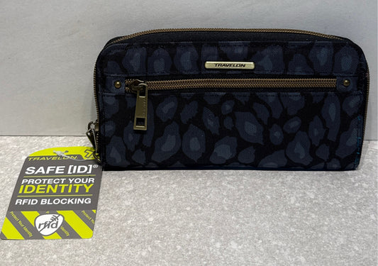 Travelon Wallet