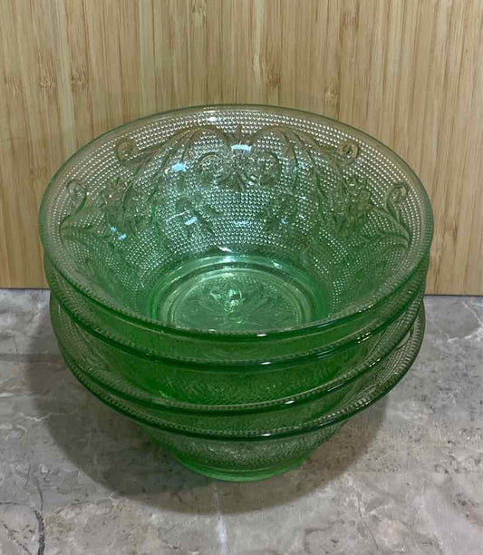 Set of 4 Tiara Chantilly Bowls