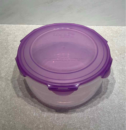 Lock & Lock Covered Bowl