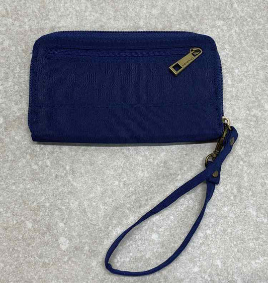 Travelon Wristlet